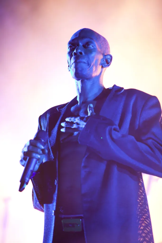 Faithless performing at Global Gathering 2010
